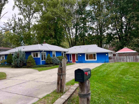 Photo of 27745 Ponchartrain Street, Harrison Township, MI 48045 (MLS # 50224452)