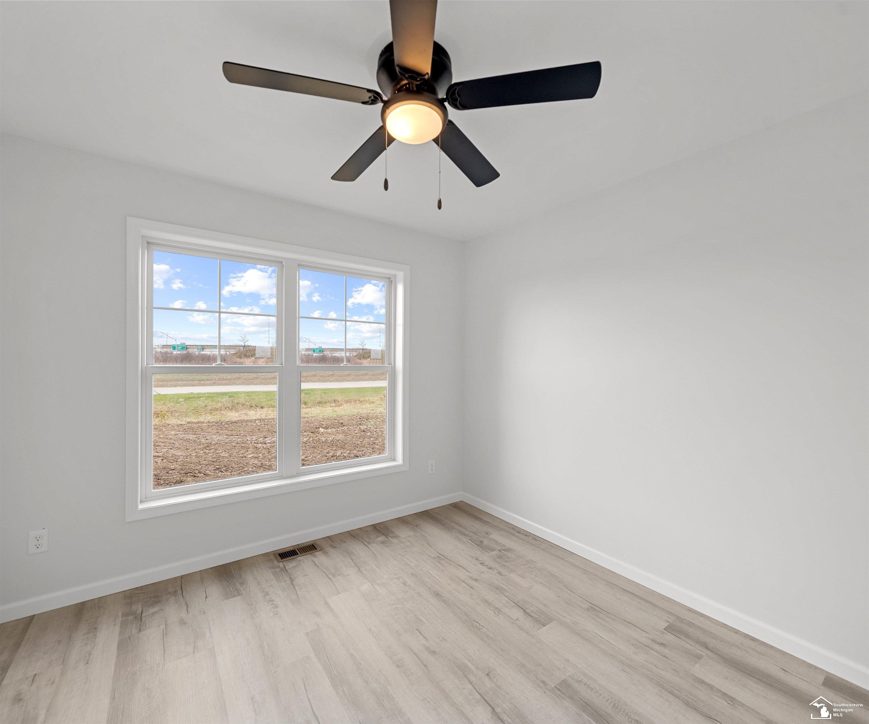 Luna Pier, Michigan 48157, United States, 3 Bedrooms Bedrooms, ,2 BathroomsBathrooms,Residential,Active,192846