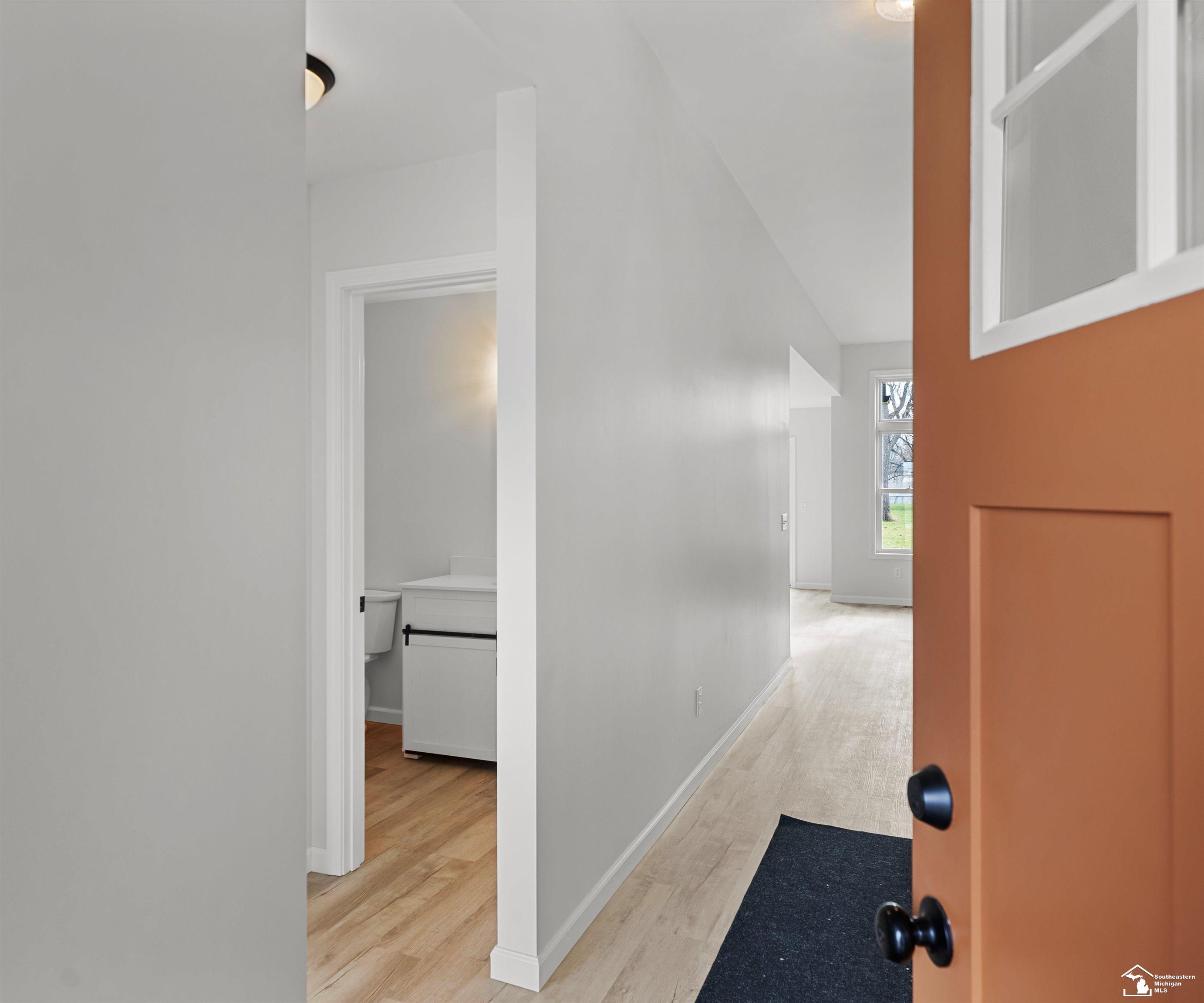 Luna Pier, Michigan 48157, United States, 3 Bedrooms Bedrooms, ,2 BathroomsBathrooms,Residential,Active,192846