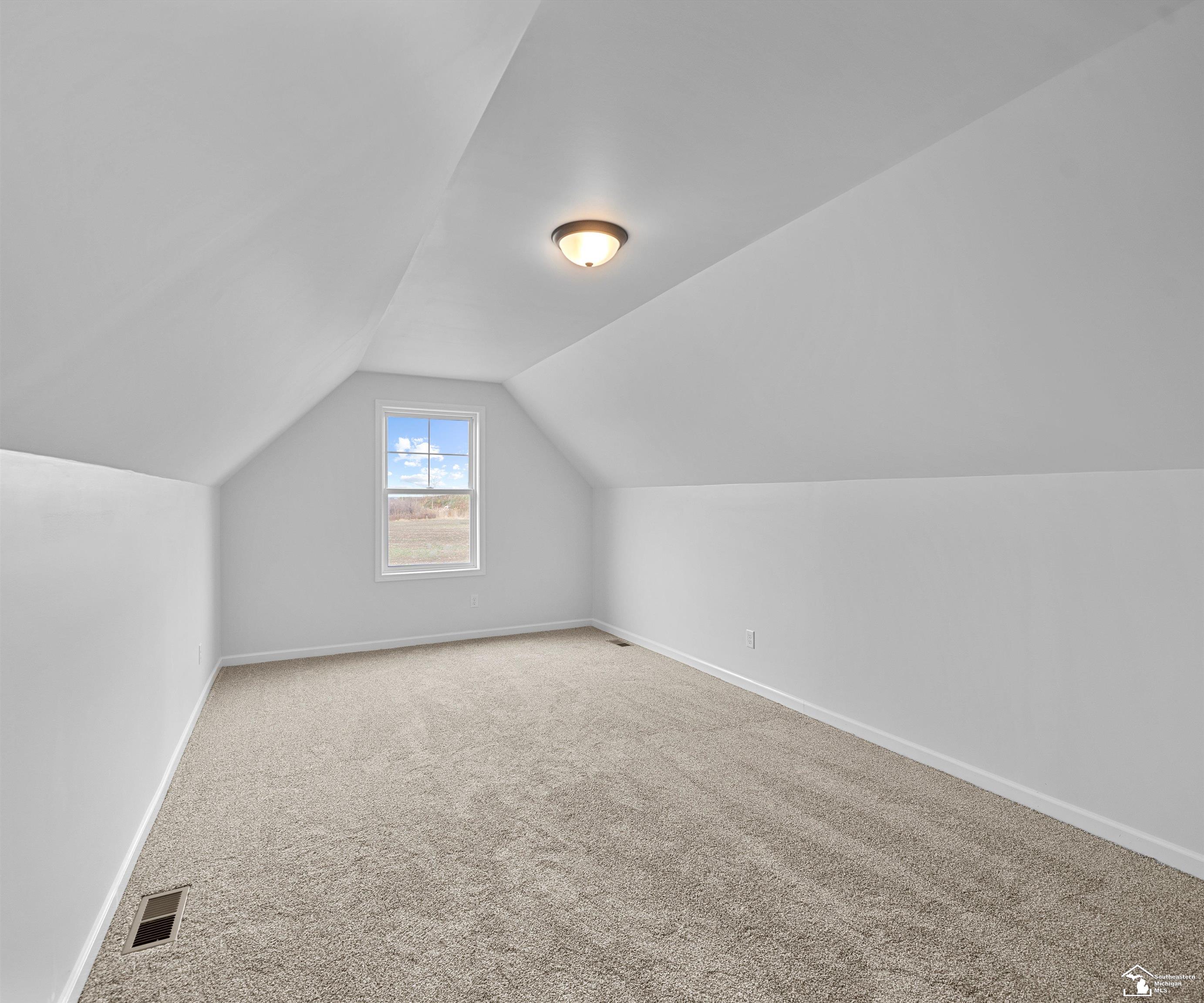 Luna Pier, Michigan 48157, United States, 3 Bedrooms Bedrooms, ,2 BathroomsBathrooms,Residential,Active,192846