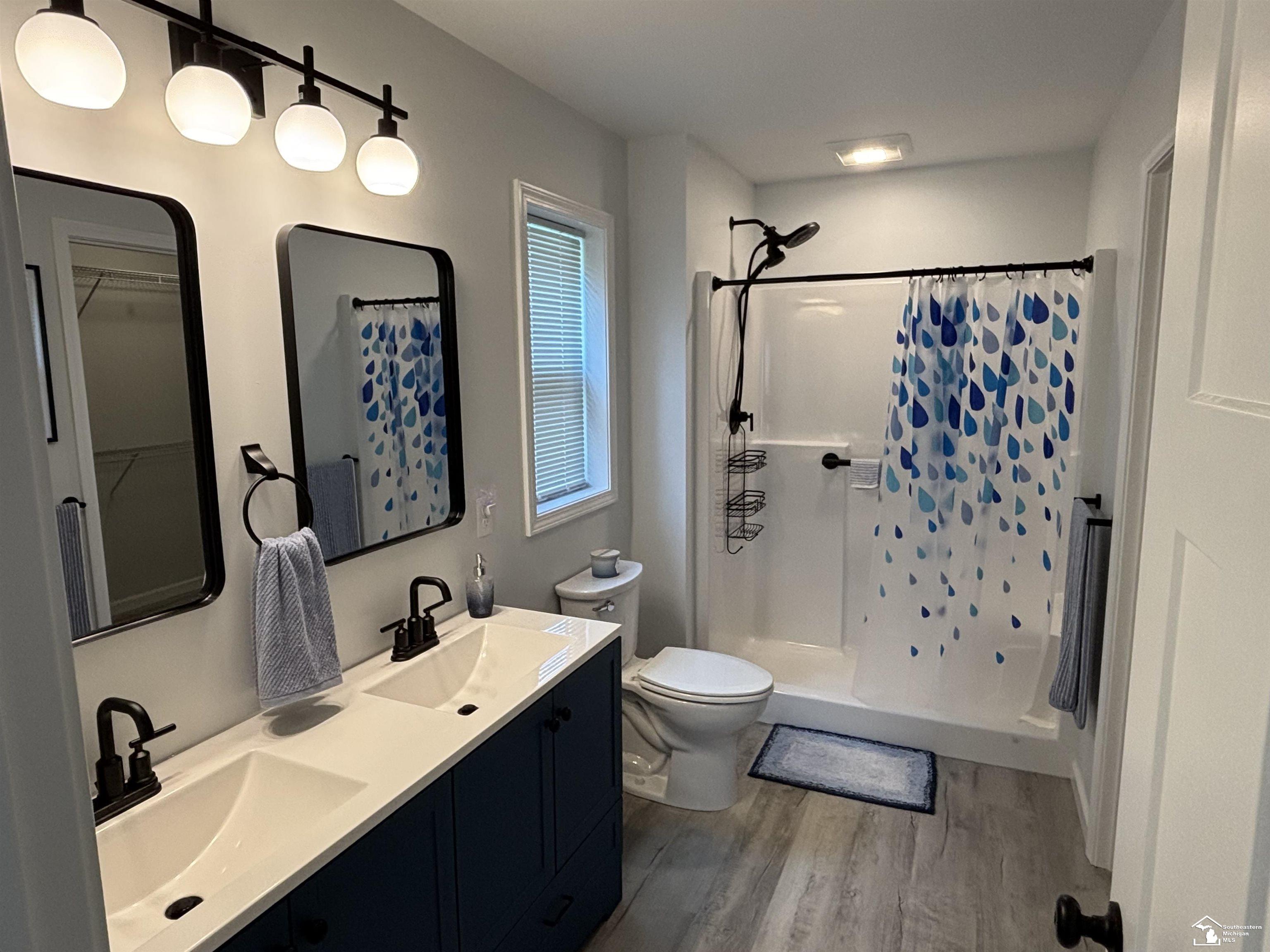 Luna Pier, Michigan 48157, United States, 3 Bedrooms Bedrooms, ,2 BathroomsBathrooms,Residential,Active,192846