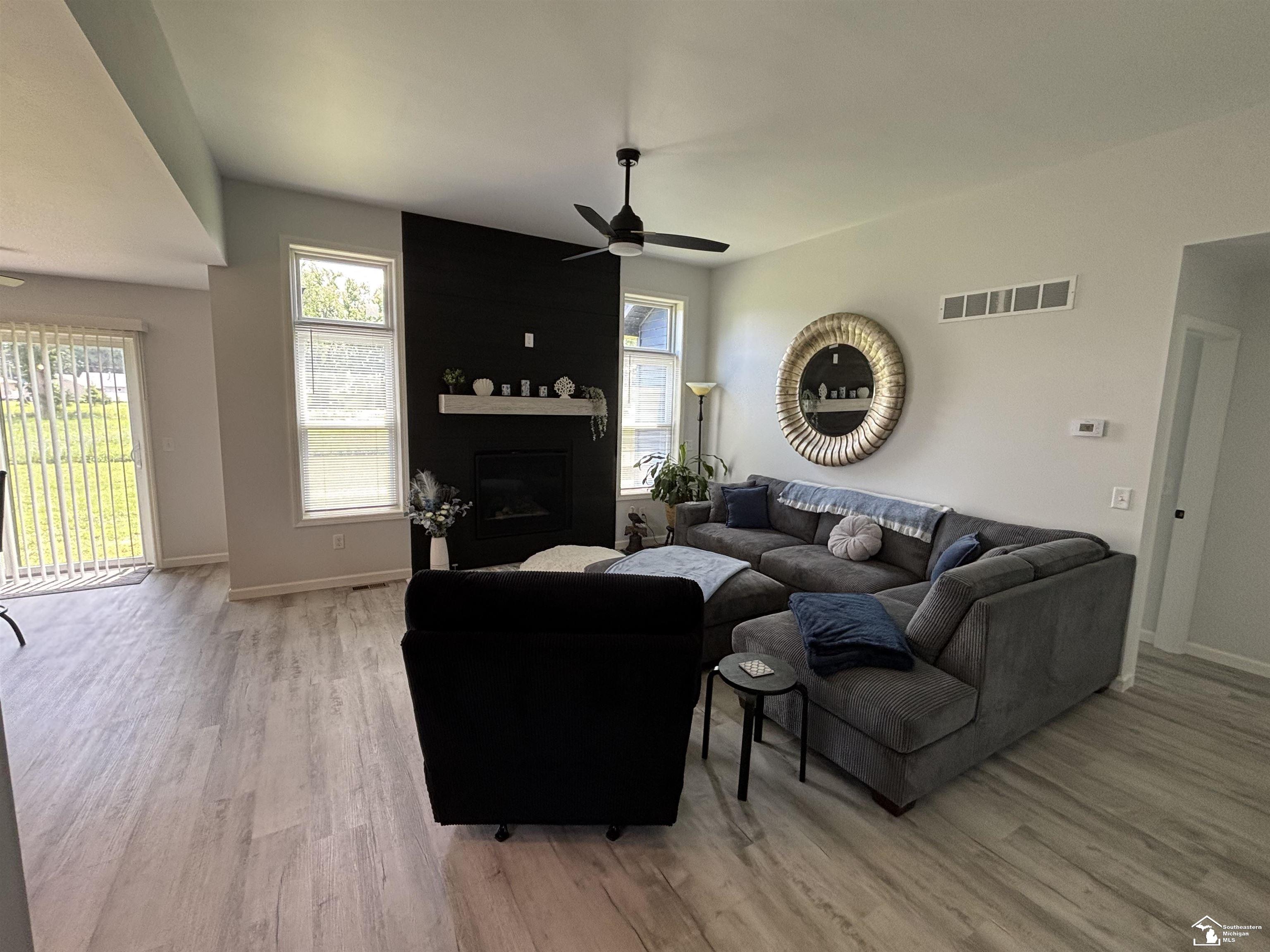 Luna Pier, Michigan 48157, United States, 3 Bedrooms Bedrooms, ,2 BathroomsBathrooms,Residential,Active,192846