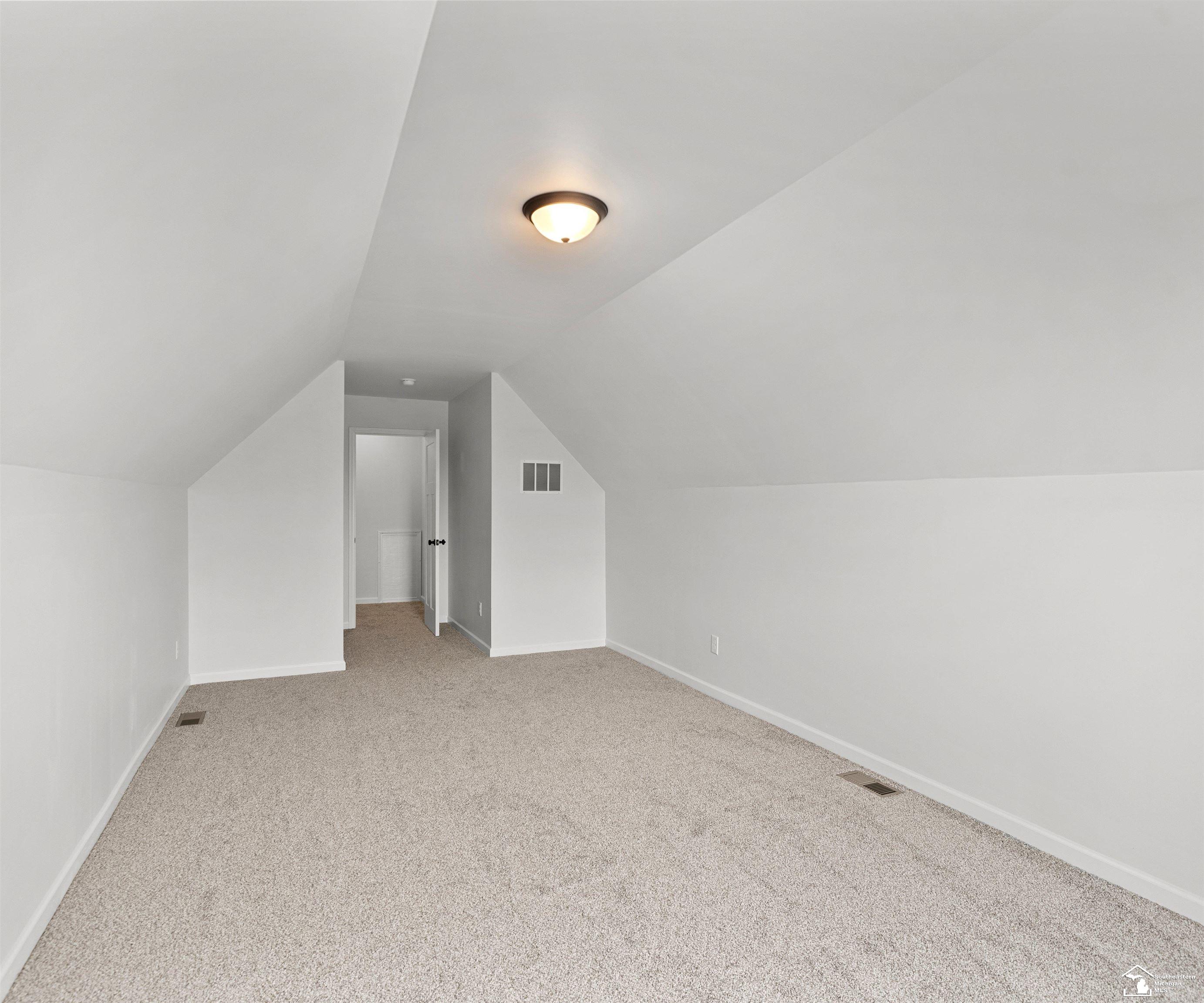 Luna Pier, Michigan 48157, United States, 3 Bedrooms Bedrooms, ,2 BathroomsBathrooms,Residential,Active,192846