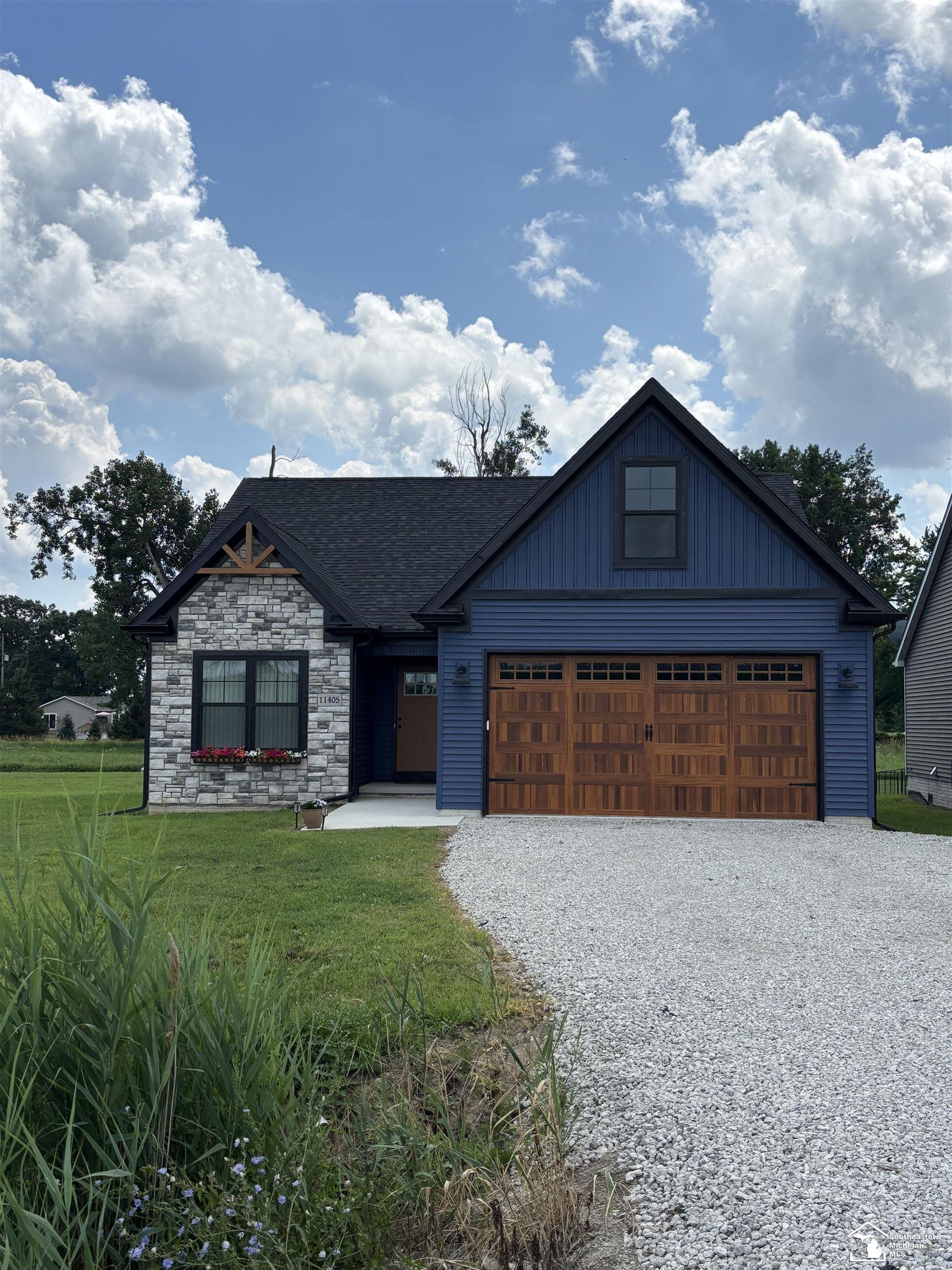 Luna Pier, Michigan 48157, United States, 3 Bedrooms Bedrooms, ,2 BathroomsBathrooms,Residential,Active,192846