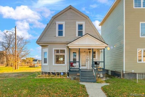 Photo of 9390 Emmons, Detroit, MI 48214 (MLS # 60959846)