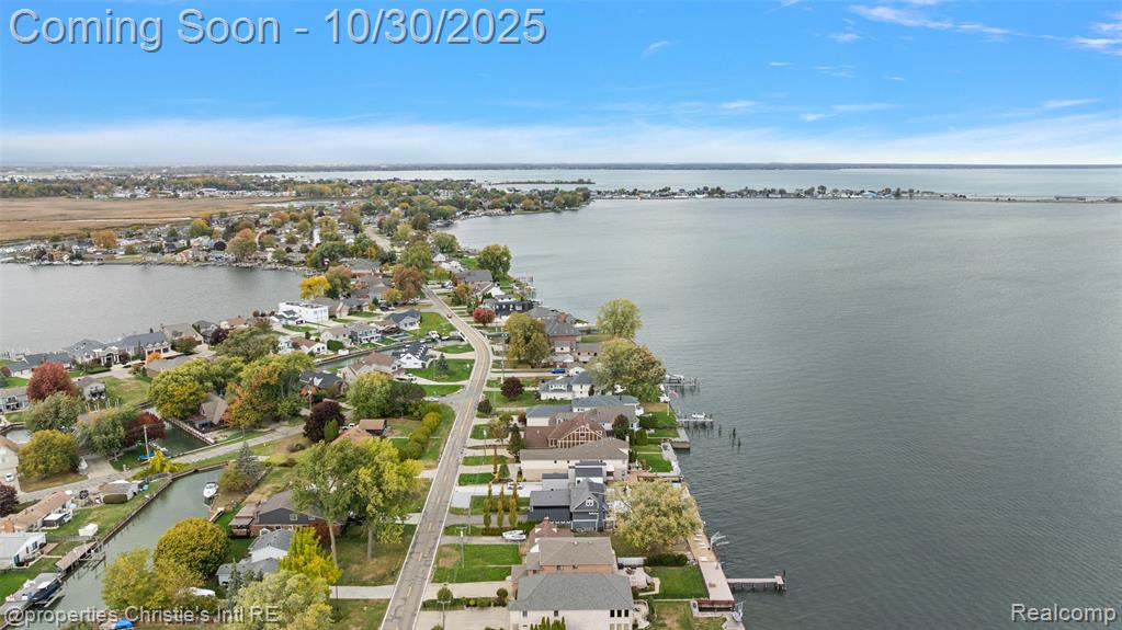 38080 Lakeshore Drive