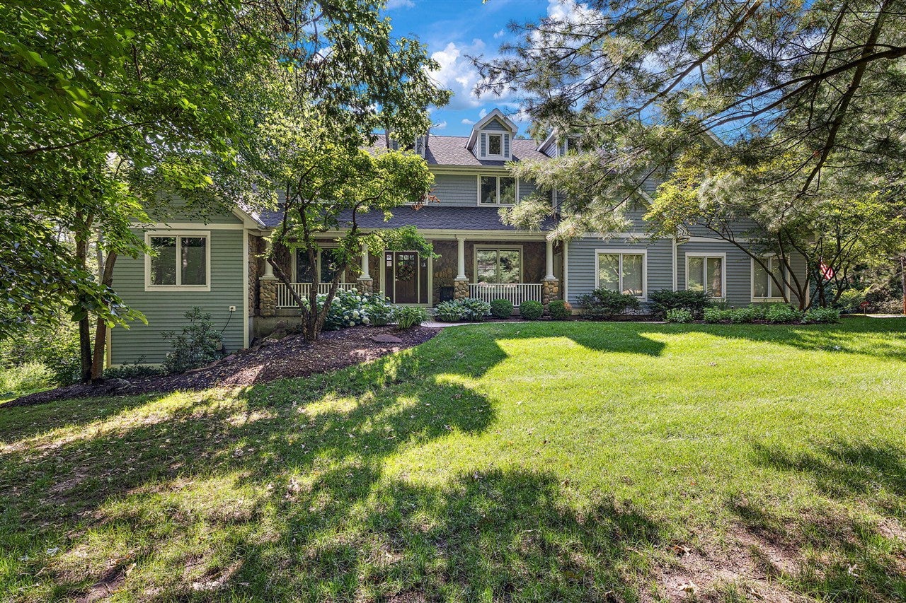 4710 N Catamount Trail