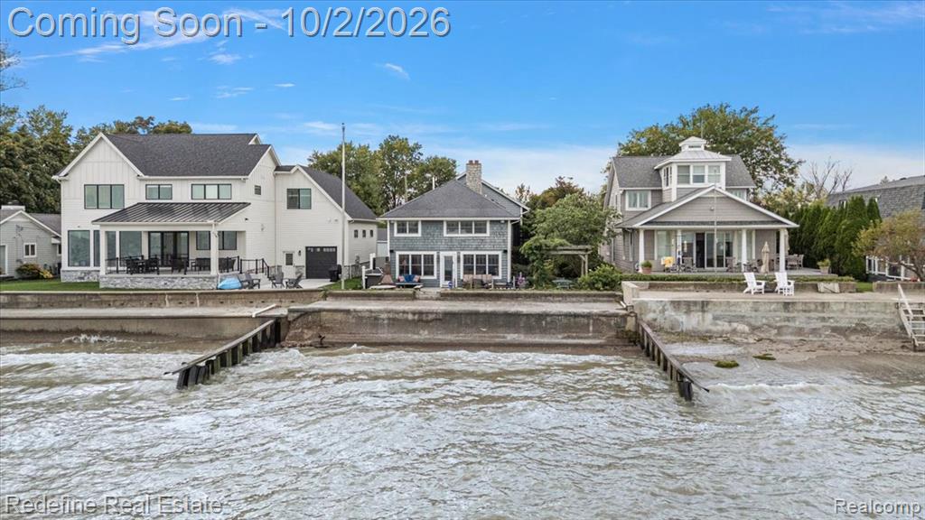 12172 N Lakeshore Drive