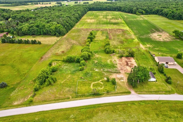 7670 E CURTIS RD, FRANKENMUTH, MI 48734 - Image 7c75b666380b7ea10cb76cff17b0e00d/1093959946
