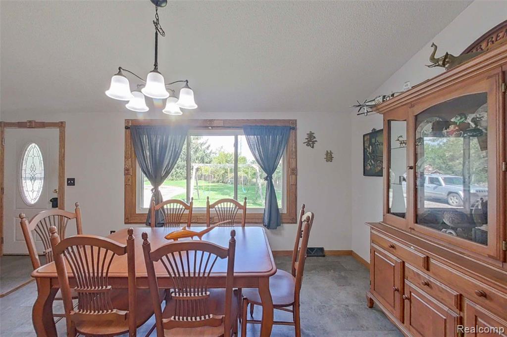 5920 CAMPBELL CORNERS Drive