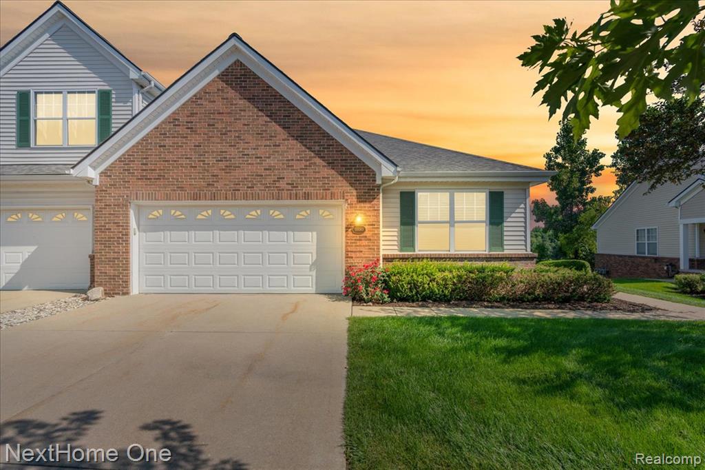 10083 Ridge Run Street 24