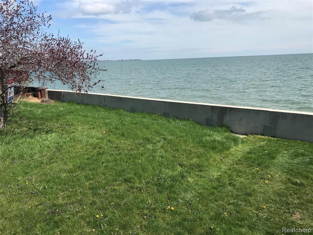 00 EDGEWATER
