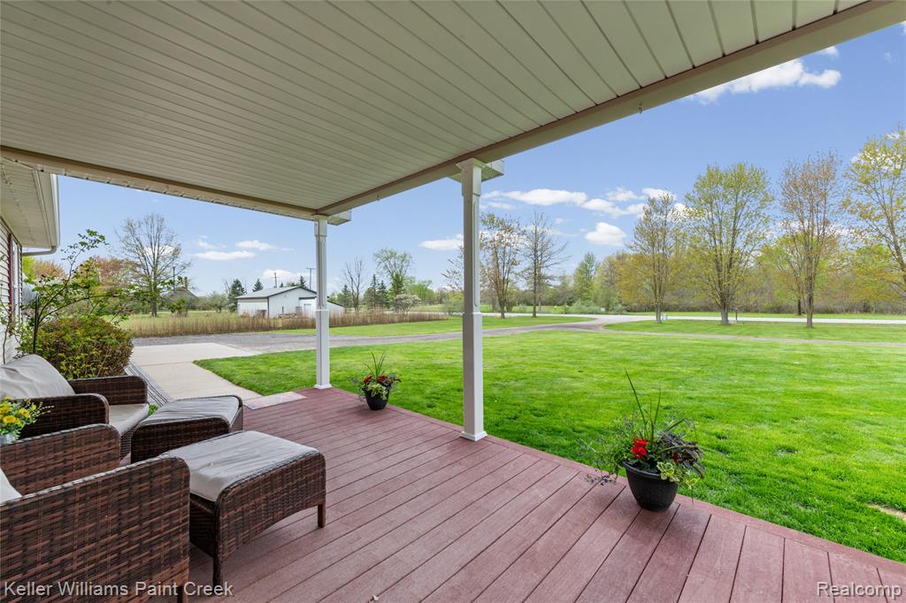 Properties Available 4 - 4 3953 Meldrum Road