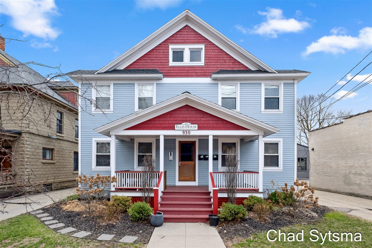 930 Wealthy Street Unit: Unit D
