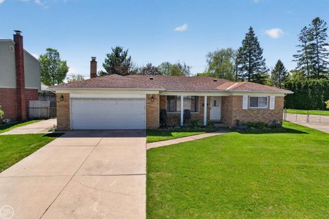 Photo of 42159 Mac Rae Drive, Sterling Heights, MI 48313 (MLS # 50207615)