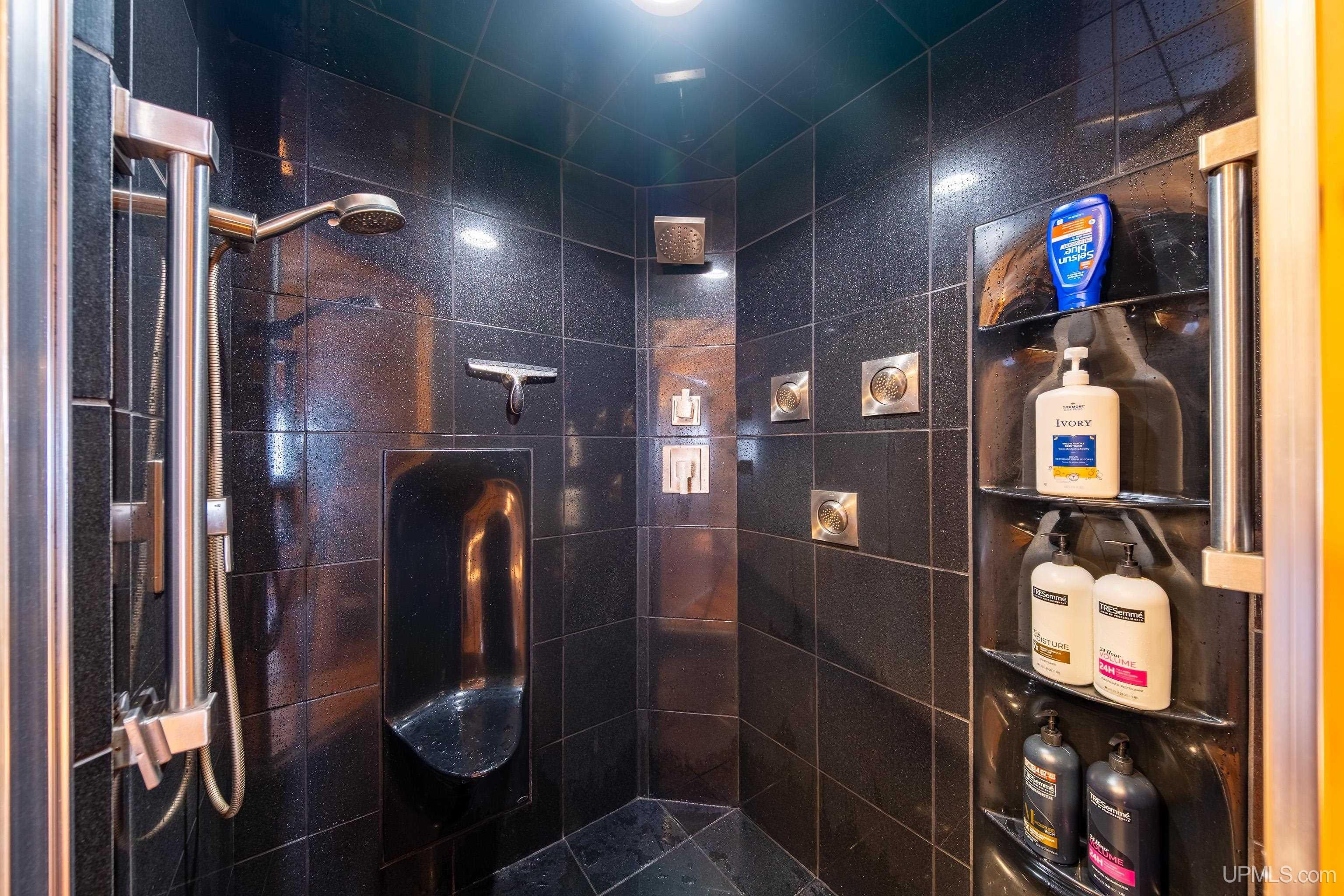 16629 Holli Blue Rd, Champion, MI, 49814, USA, 2 Bedrooms Bedrooms, ,2 BathroomsBathrooms,Residential,Active,16629 Holli Blue Rd,50202004