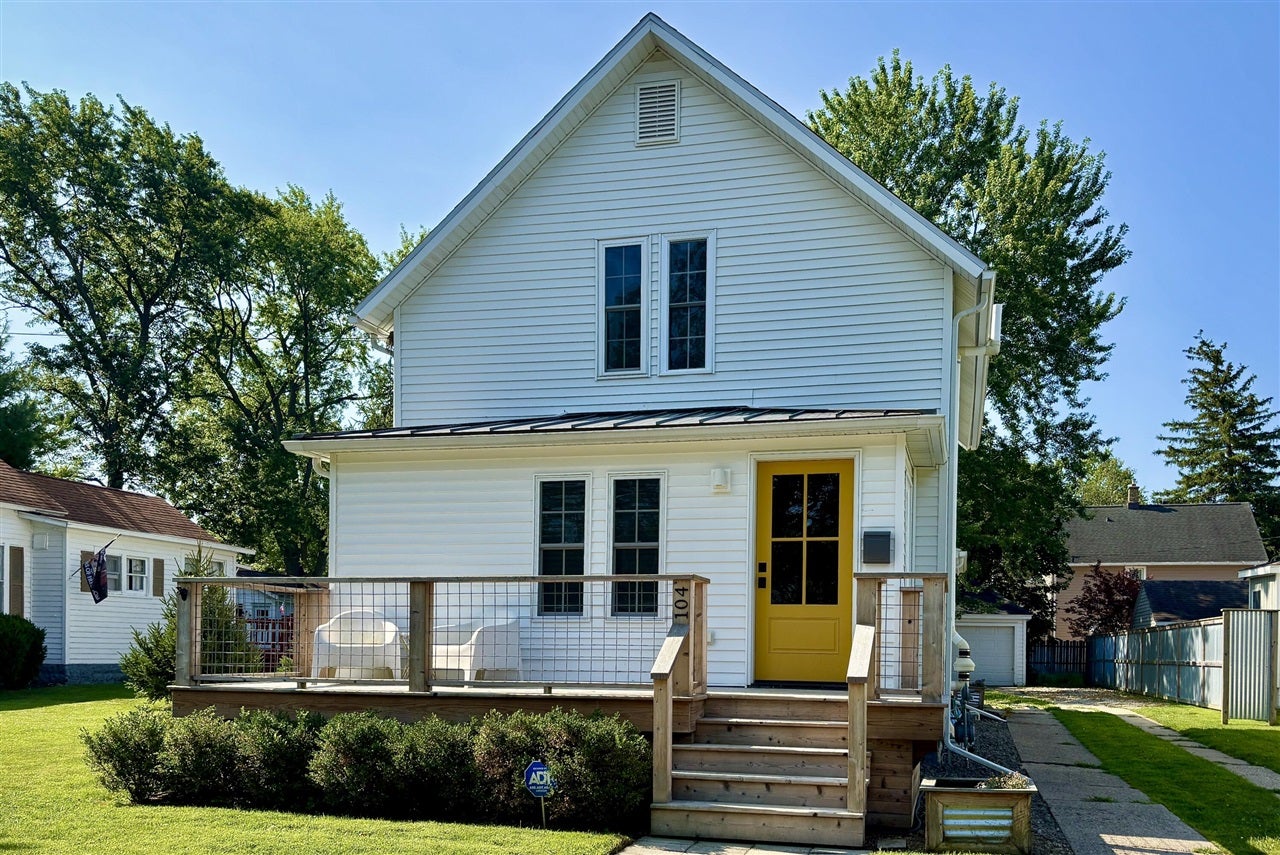 104 E Locust Street