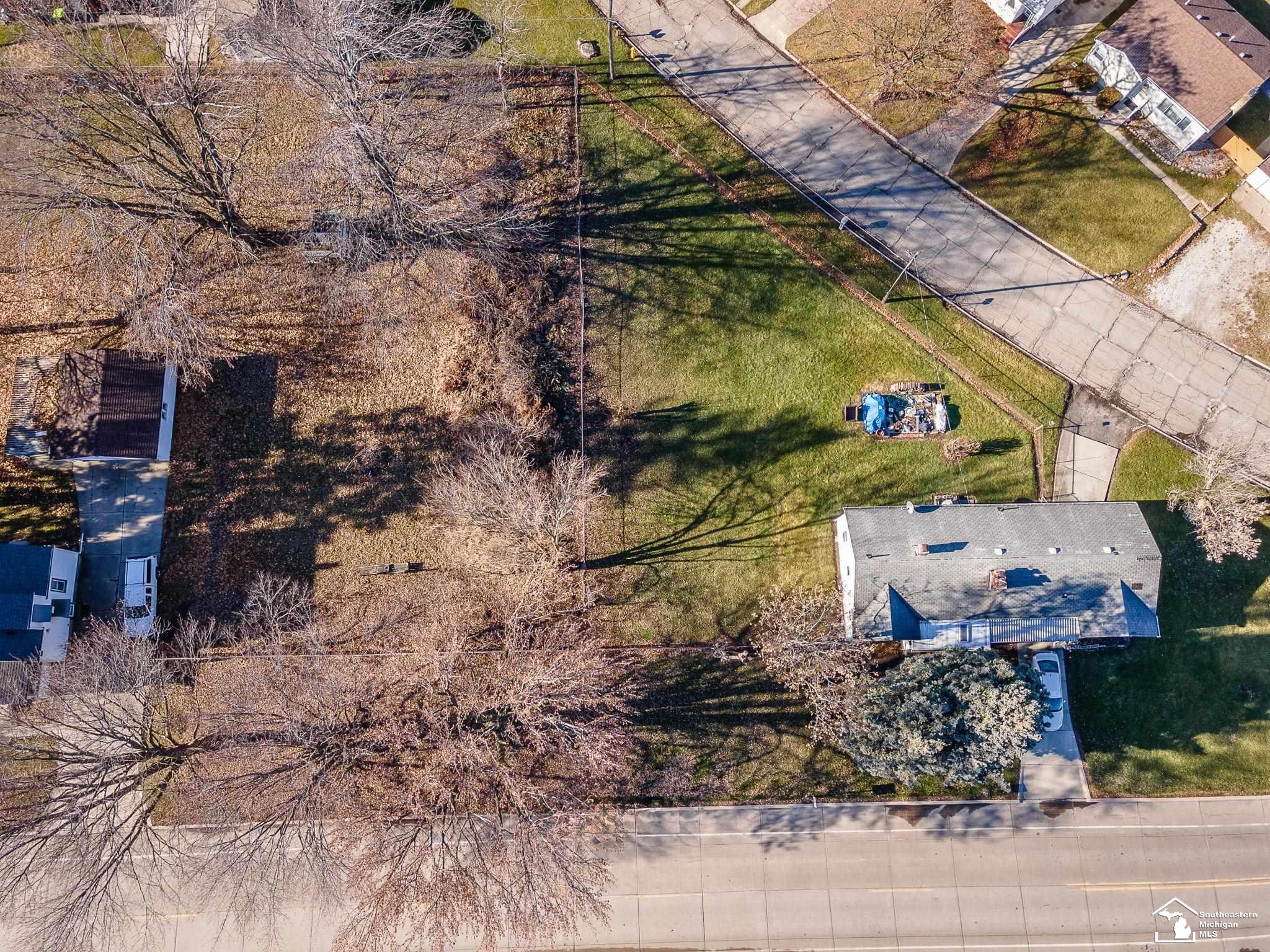 1041 Detroit Avenue