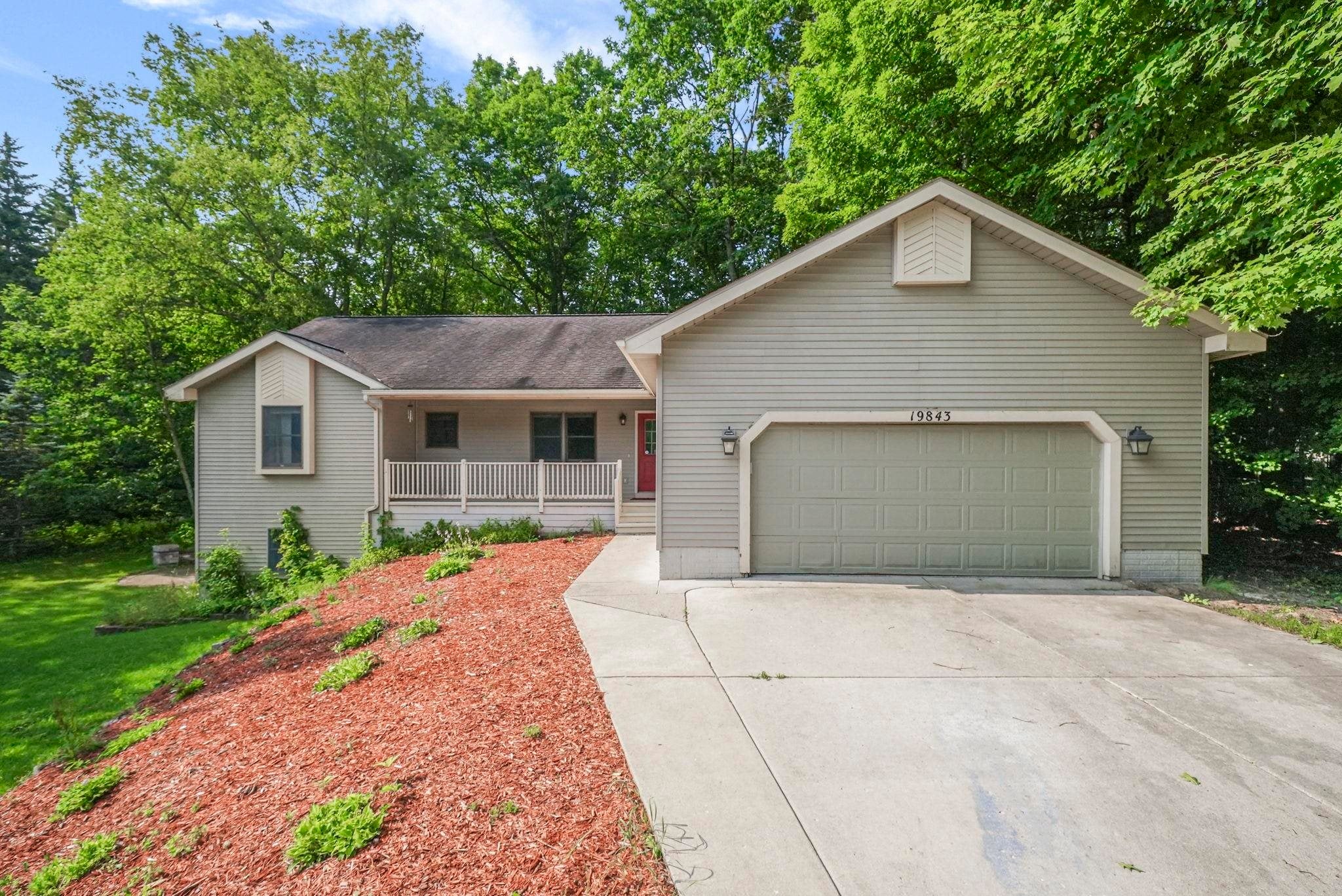 19843 Pine Woods Drive
