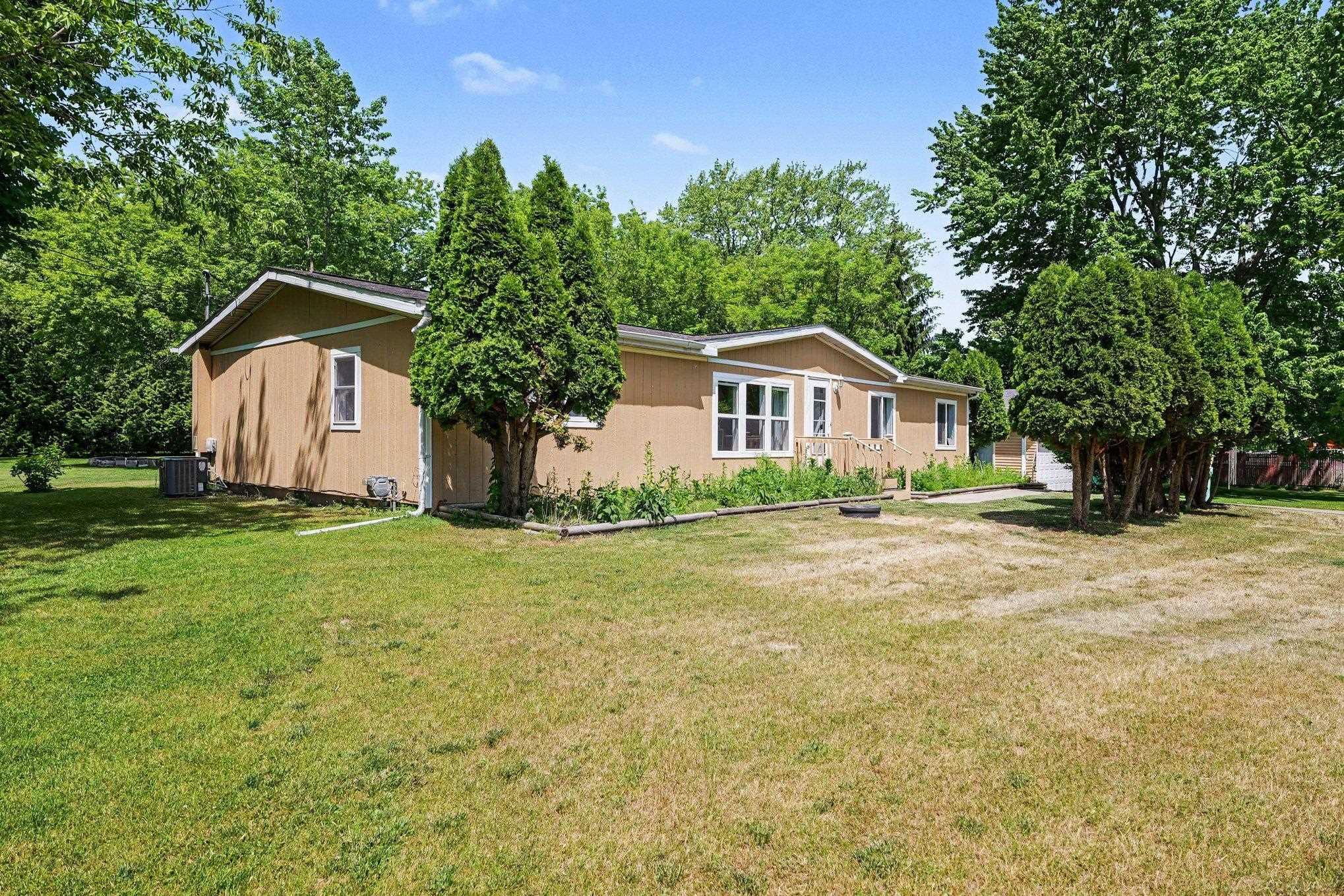 3254 N Euclid Road