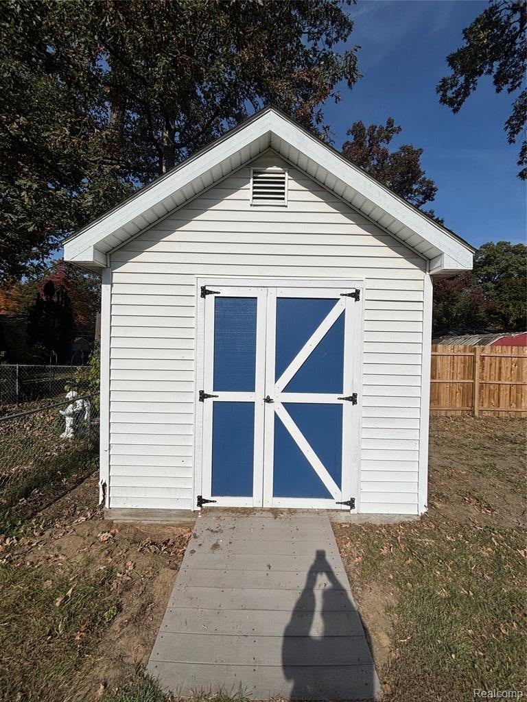 1102 Feltis Drive