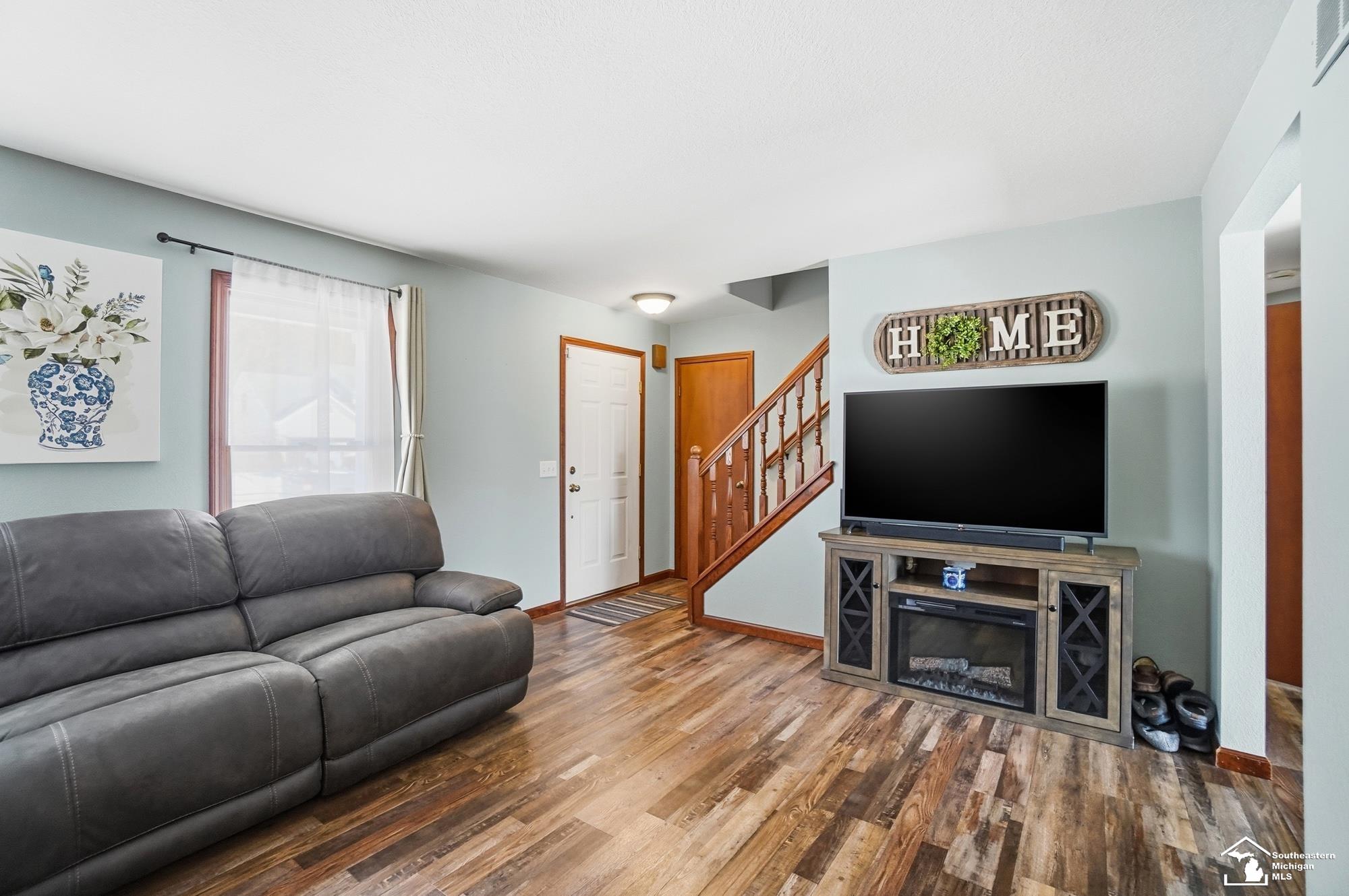 9161 Cedar Ridge Lane