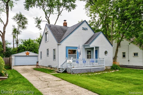 Photo of 1355 Harvard Road, Berkley, MI 48072 (MLS # 61032033)