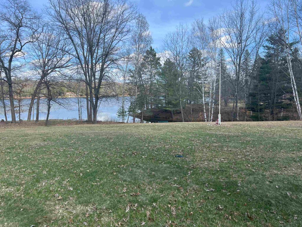 Photo of 4372 Oak Beach Drive, Harrison, MI 48625 (MLS # 50204245)
