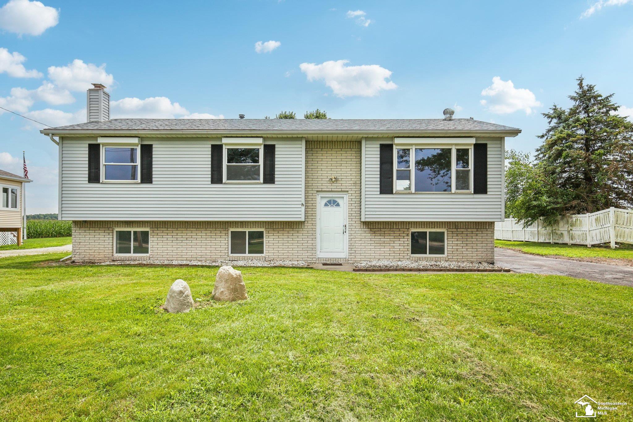 5571 Zink Road