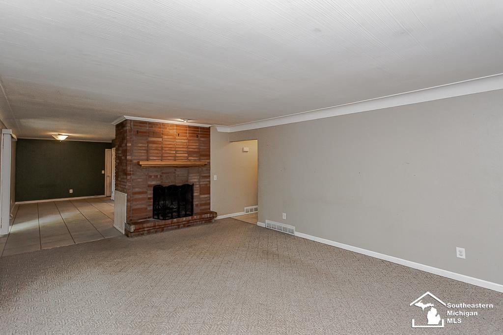 7679 Apache Trail