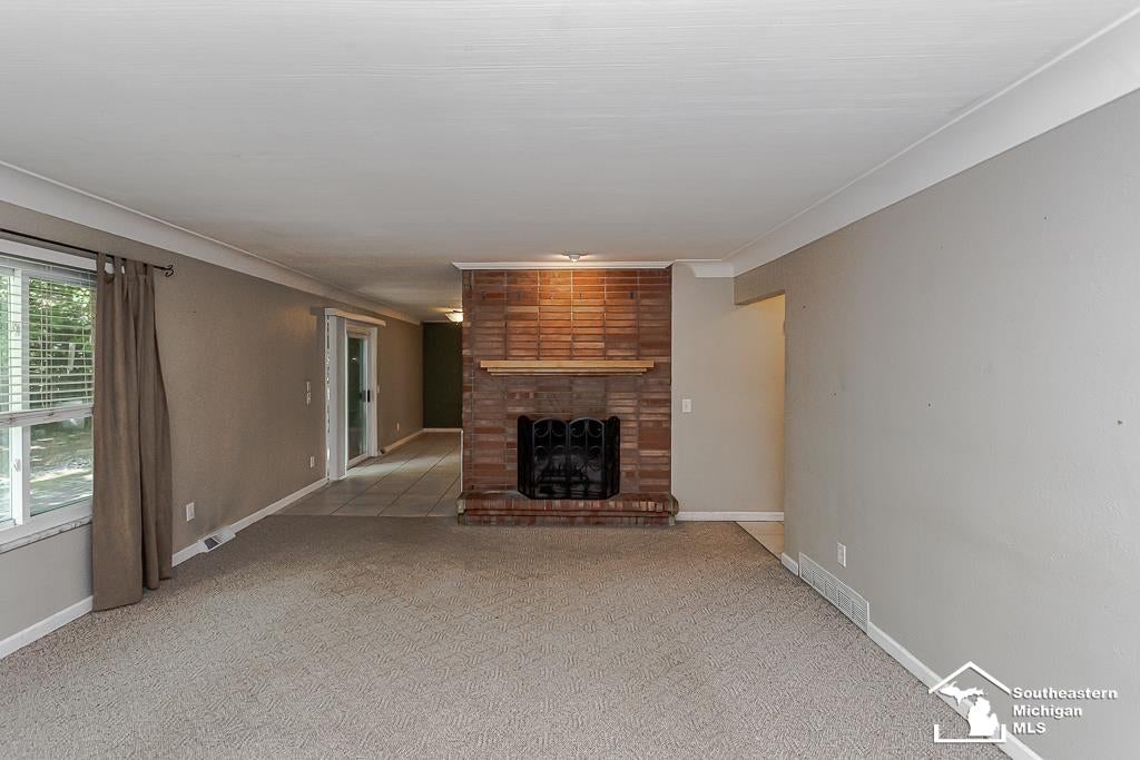 7679 Apache Trail