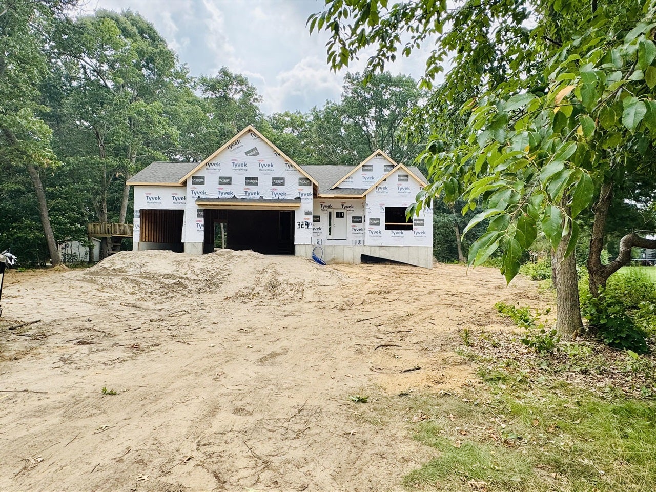 324 Hazelwood Court