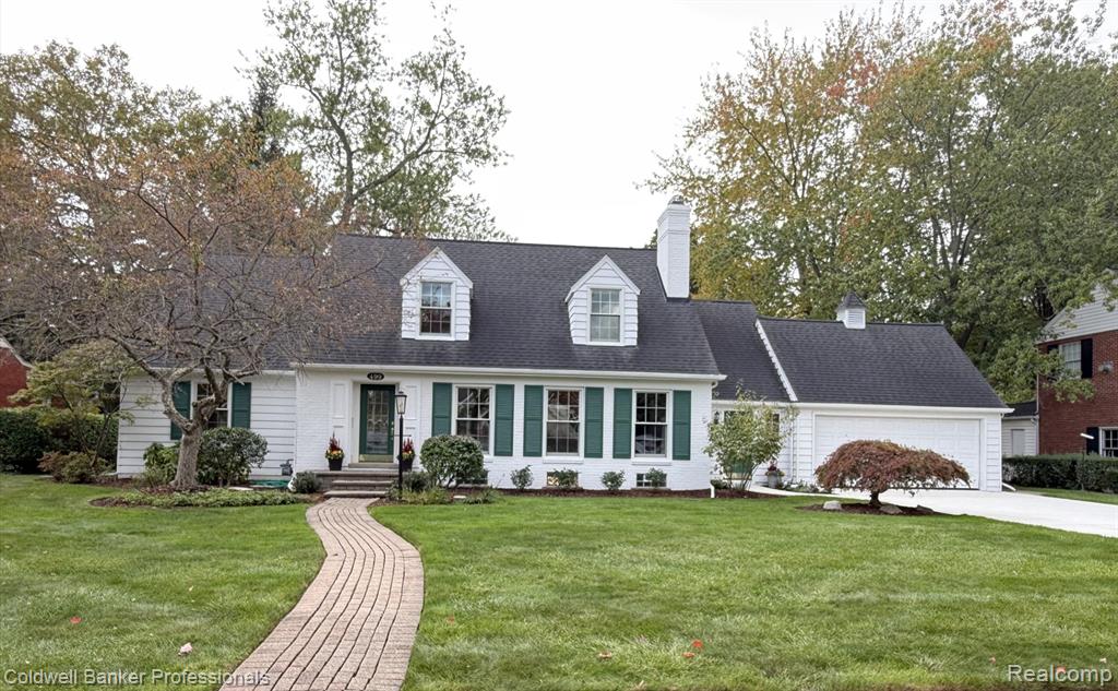 499 Sunningdale Drive