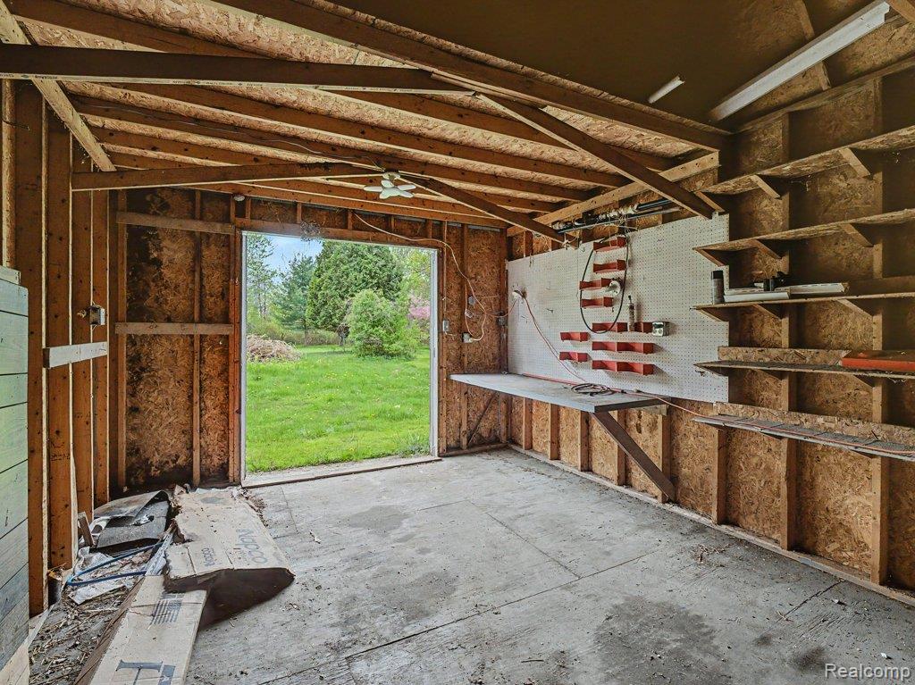 Photo 42