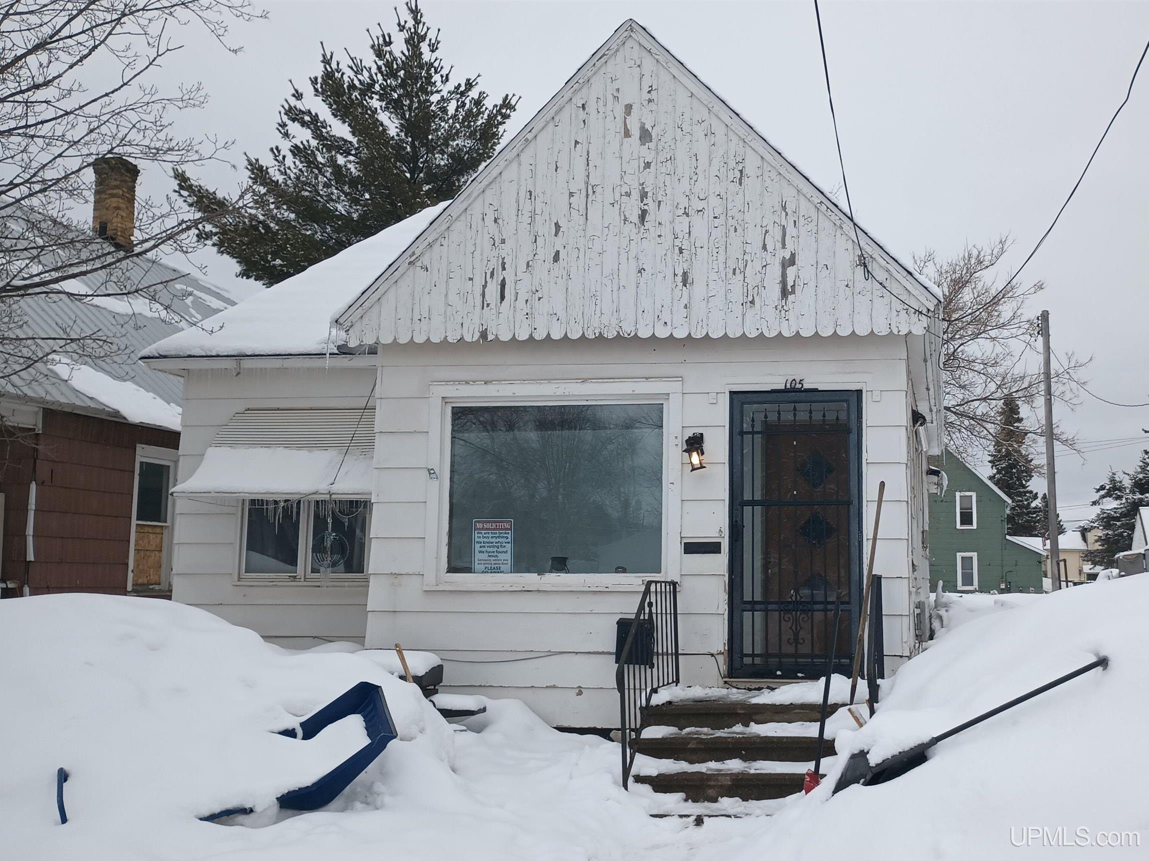 105 N Beecher Street