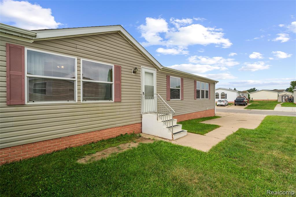 885 Tanner Landing