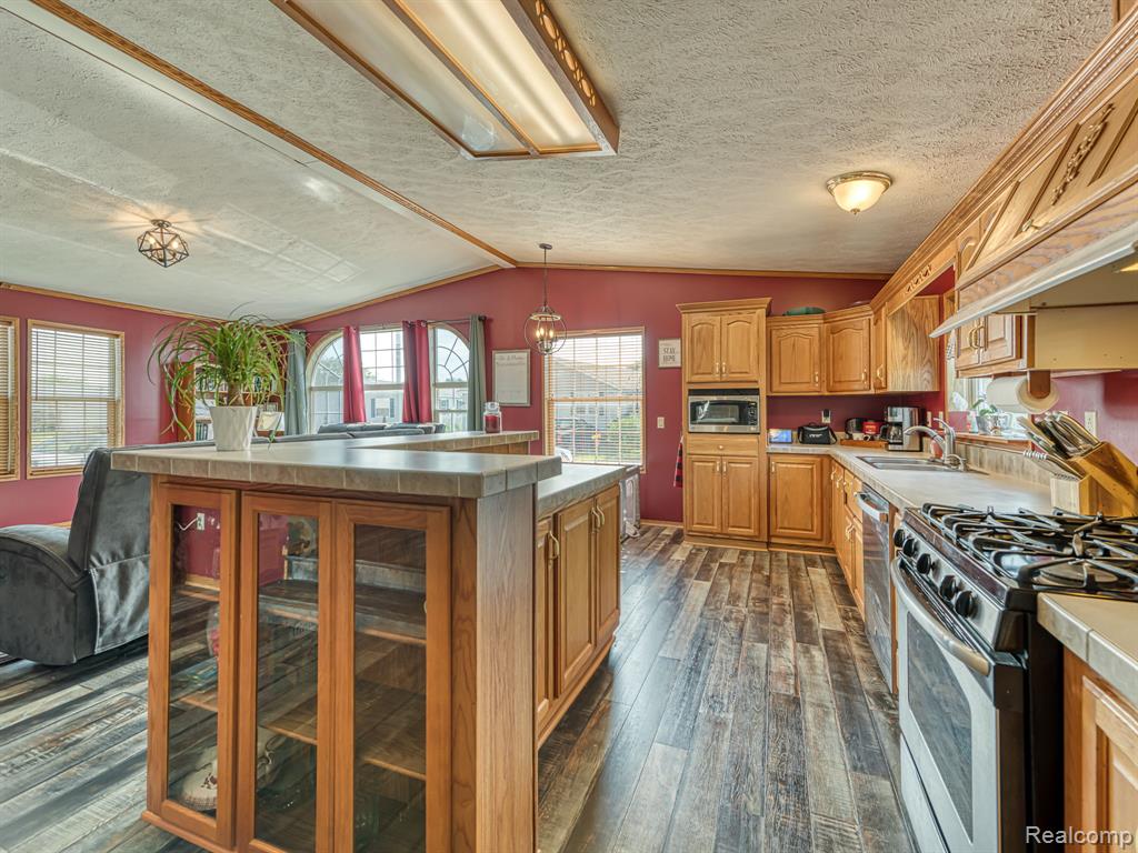 940 Tanner Landing