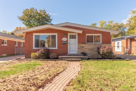 18725 Flamingo Boulevard Livonia MI 48152