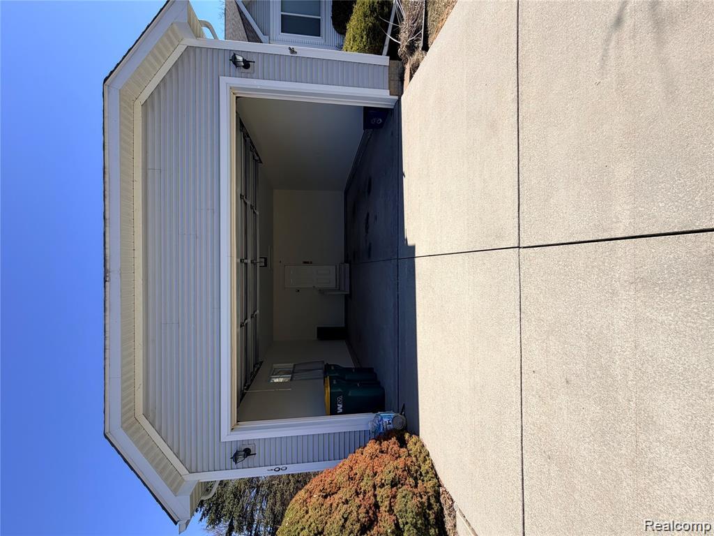 100 Aberdeen Drive 36