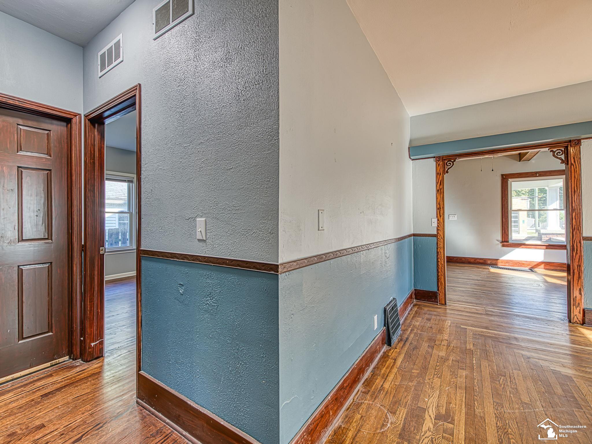 1103 W Temperance Road