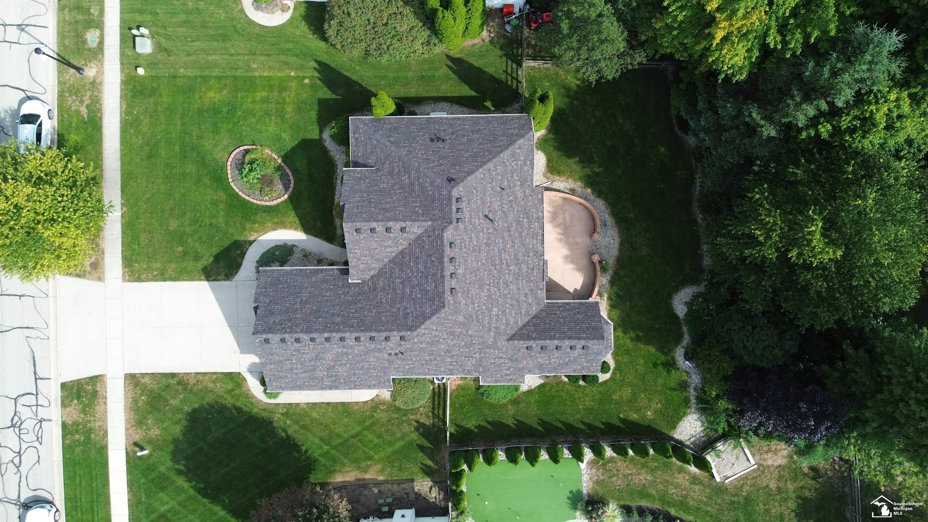 8110 High Oaks Drive