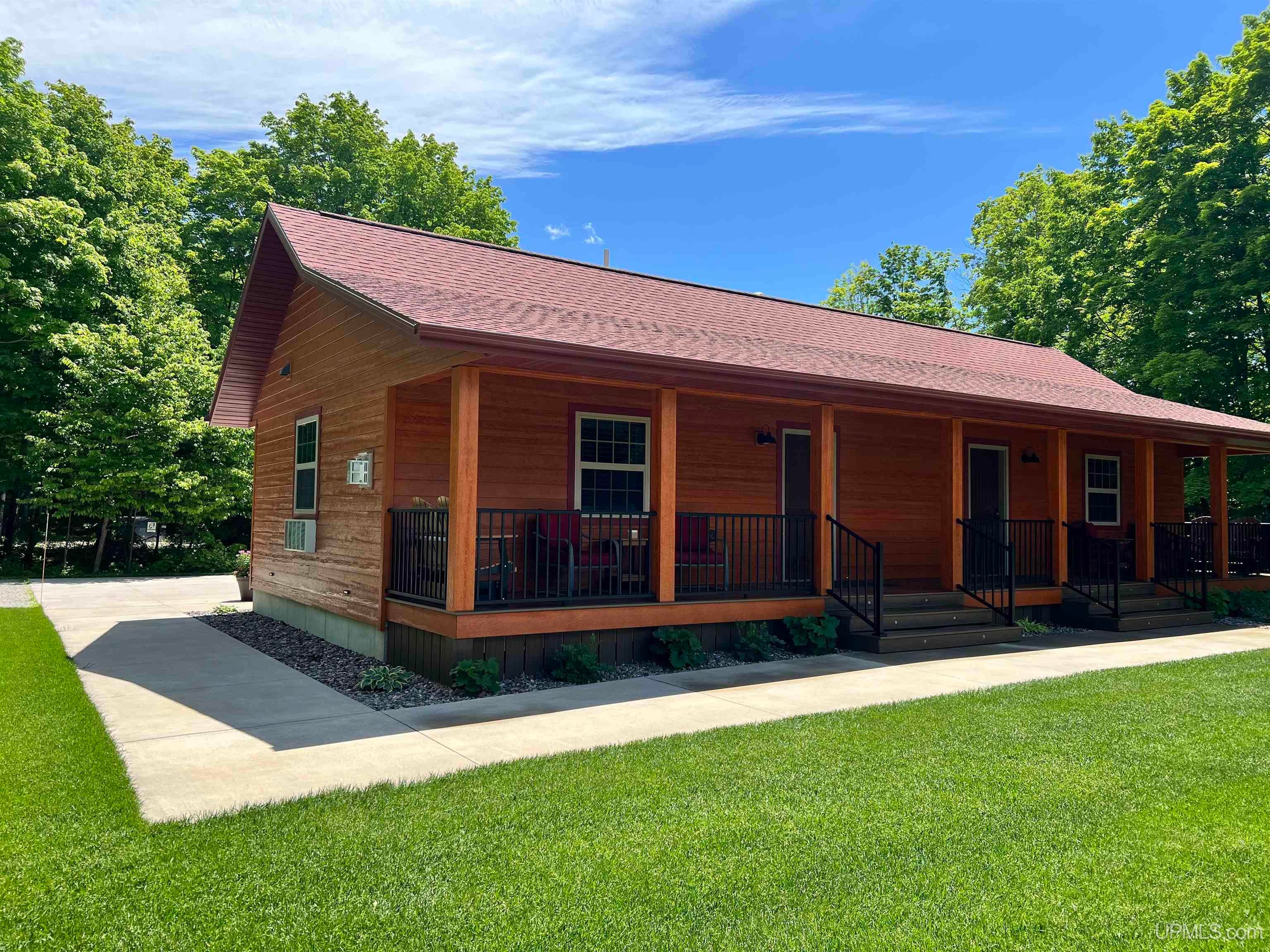 E10409 E Munising Ave, Munising, MI, 49862, USA, 3 Bedrooms Bedrooms, ,3 BathroomsBathrooms,Residential,Active,E10409 E Munising Ave,50209573