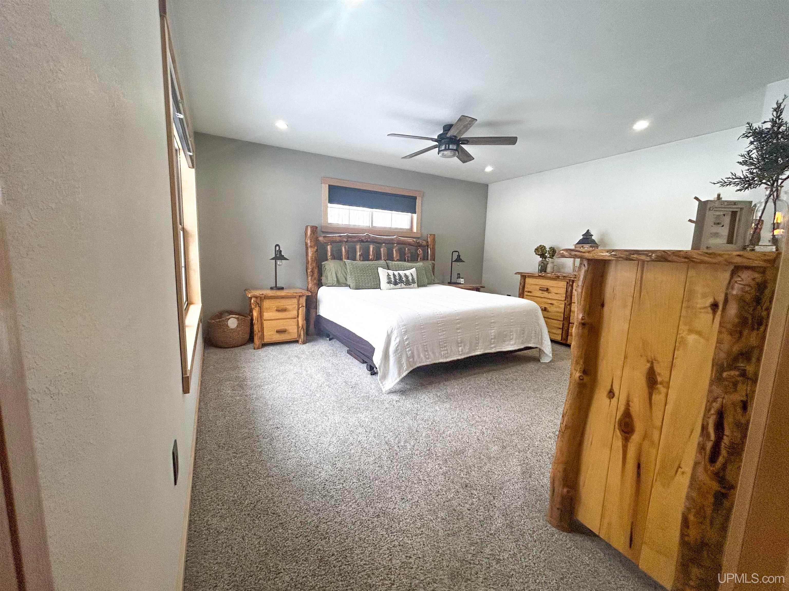 E10409 E Munising Ave, Munising, MI, 49862, USA, 3 Bedrooms Bedrooms, ,3 BathroomsBathrooms,Residential,Active,E10409 E Munising Ave,50209573