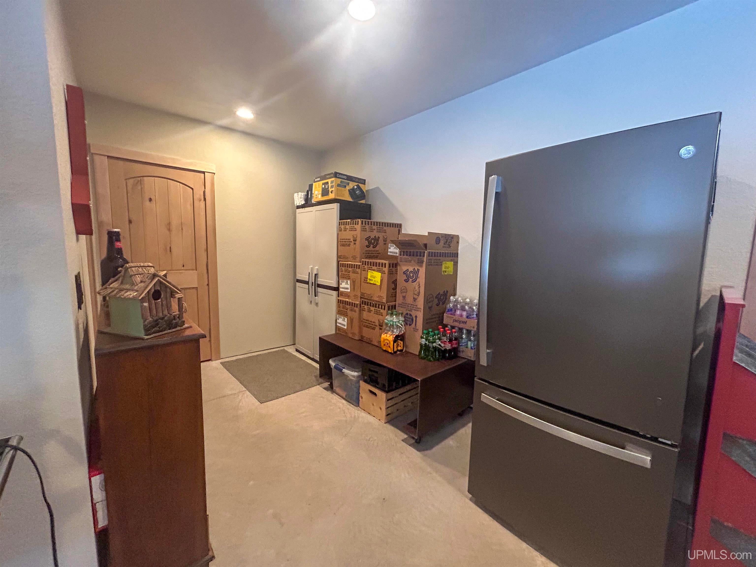 E10409 E Munising Ave, Munising, MI, 49862, USA, 3 Bedrooms Bedrooms, ,3 BathroomsBathrooms,Residential,Active,E10409 E Munising Ave,50209573