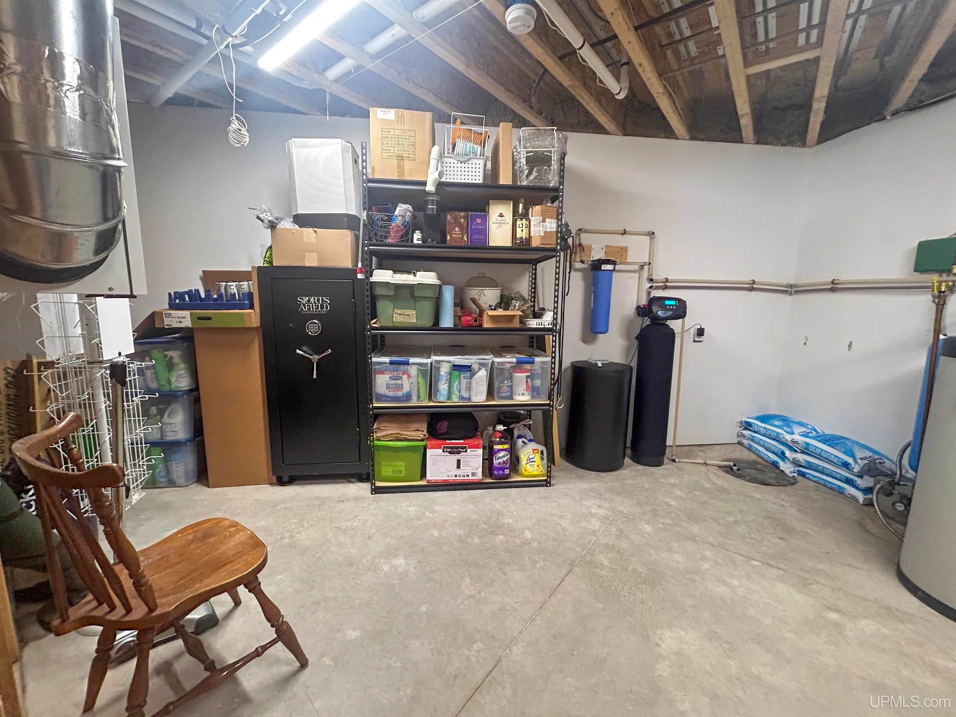 E10409 E Munising Ave, Munising, MI, 49862, USA, 3 Bedrooms Bedrooms, ,3 BathroomsBathrooms,Residential,Active,E10409 E Munising Ave,50209573