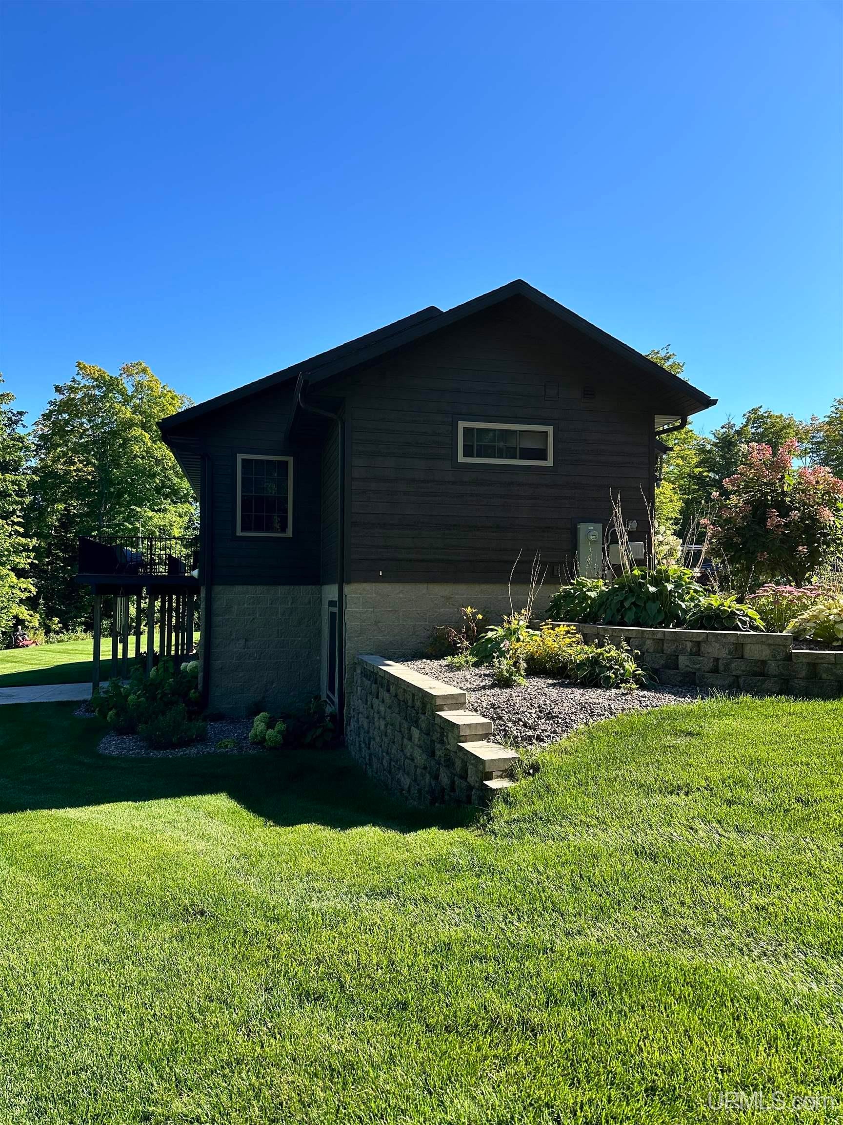 E10409 E Munising Ave, Munising, MI, 49862, USA, 3 Bedrooms Bedrooms, ,3 BathroomsBathrooms,Residential,Active,E10409 E Munising Ave,50209573