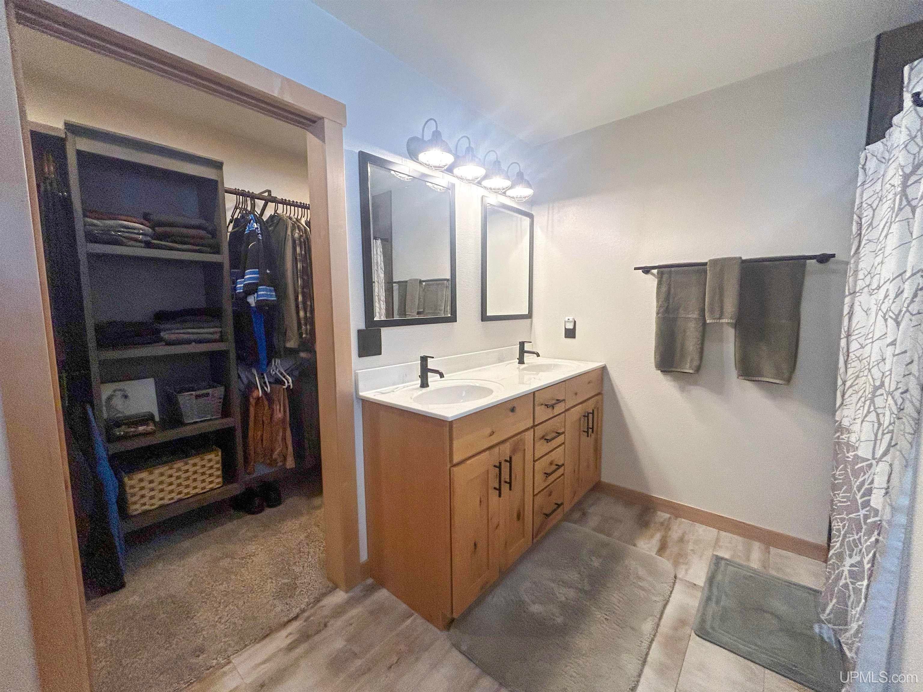 E10409 E Munising Ave, Munising, MI, 49862, USA, 3 Bedrooms Bedrooms, ,3 BathroomsBathrooms,Residential,Active,E10409 E Munising Ave,50209573