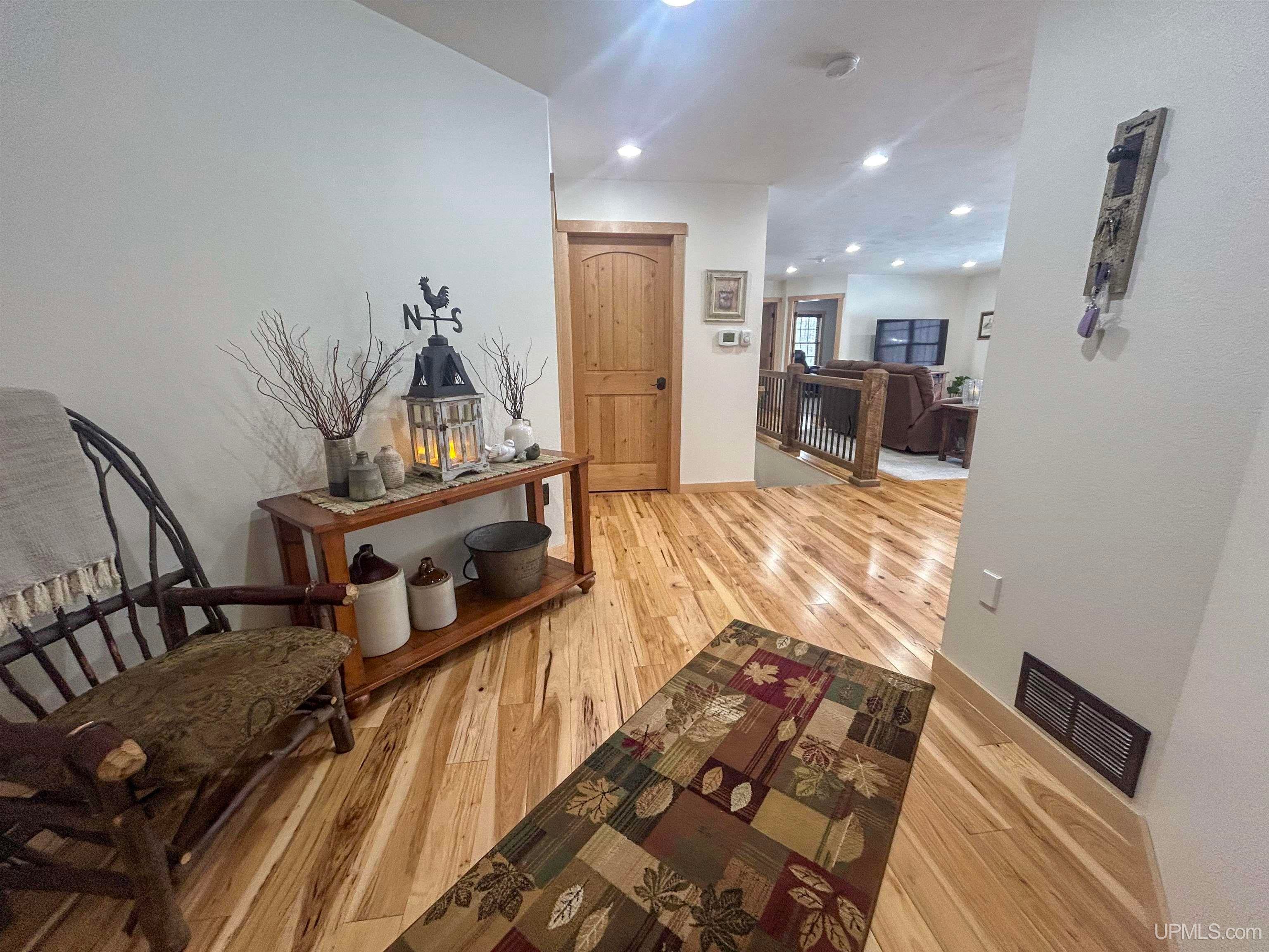 E10409 E Munising Ave, Munising, MI, 49862, USA, 3 Bedrooms Bedrooms, ,3 BathroomsBathrooms,Residential,Active,E10409 E Munising Ave,50209573