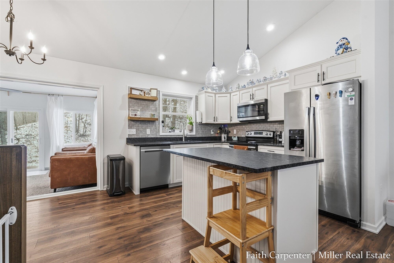 Properties Available 4 - 4 14607 North Avenue