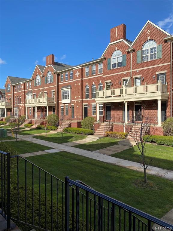 1394 Ashford Court